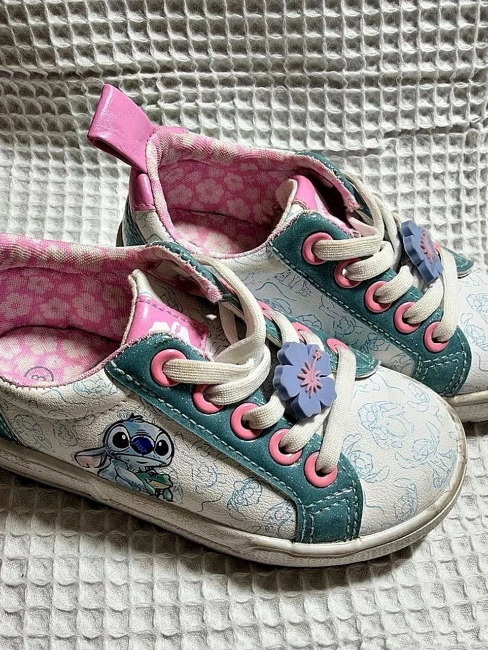 Ground up Girls Floral Stitch Character Sneakers Blue & Pink US 8